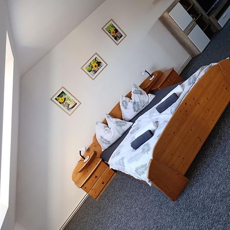 Apartman Cerna V Posumavi Adam A Eva المظهر الخارجي الصورة